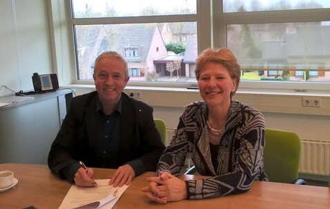 Tekenen samenwerkingsovereenkomst de Zorgboog en MEE Zuidoost Brabant